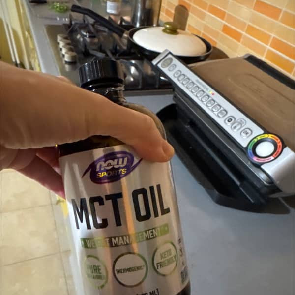 روغن MCT خالص ناو اسپرت /پشتیبان چربیسوزی، انرژی و رژیم کتو | بدون طعم و افزودنی | ۴۷۳ میلیلیتر