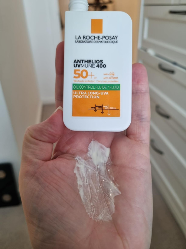 ضدآفتاب 50میل لاروش پوزای آنتلیوس یووی میون 400کنترل چربی SPF50