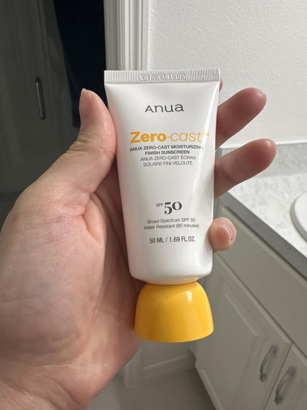 کرم ضد آفتاب 50میل آنوا زرو کست با SPF50